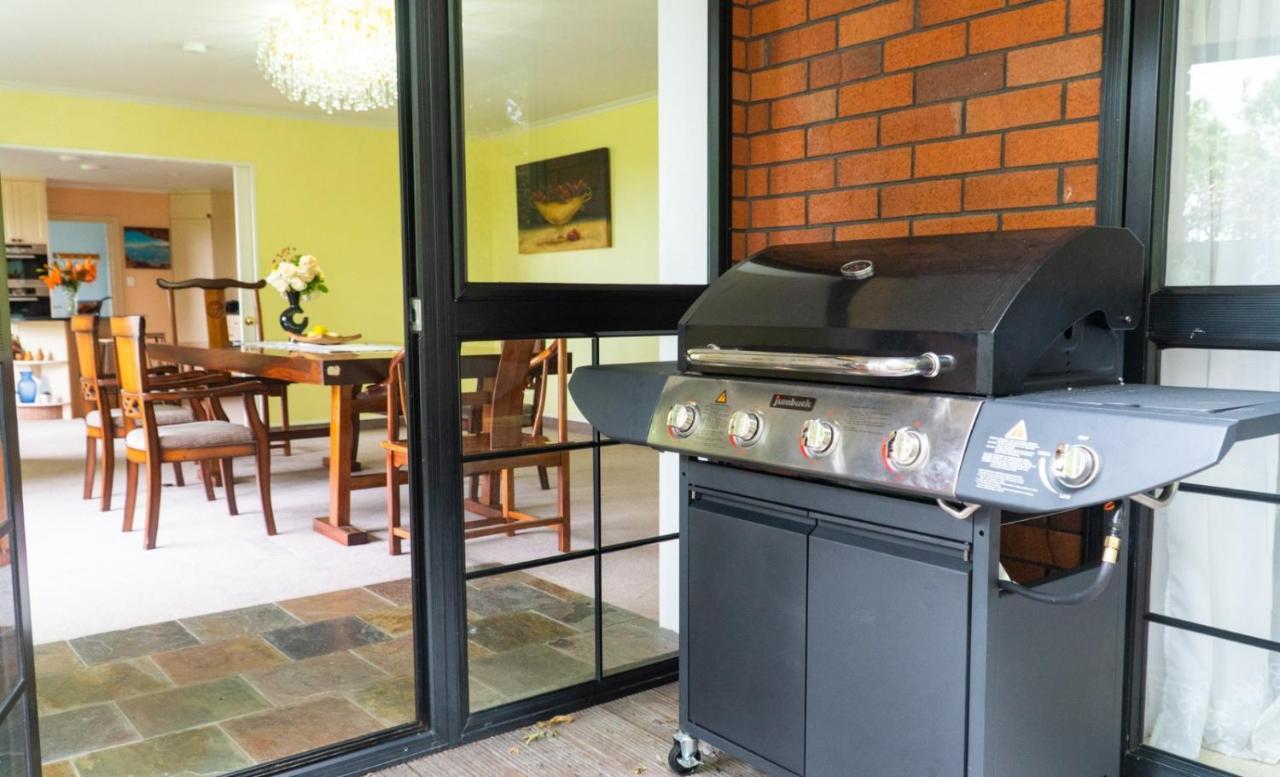 Fairhall Guest Lodge Woodbourne エクステリア 写真