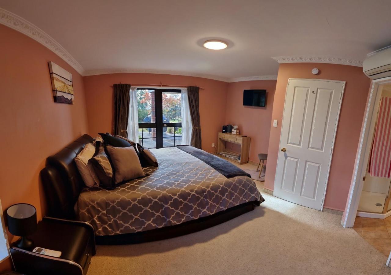 Fairhall Guest Lodge Woodbourne エクステリア 写真