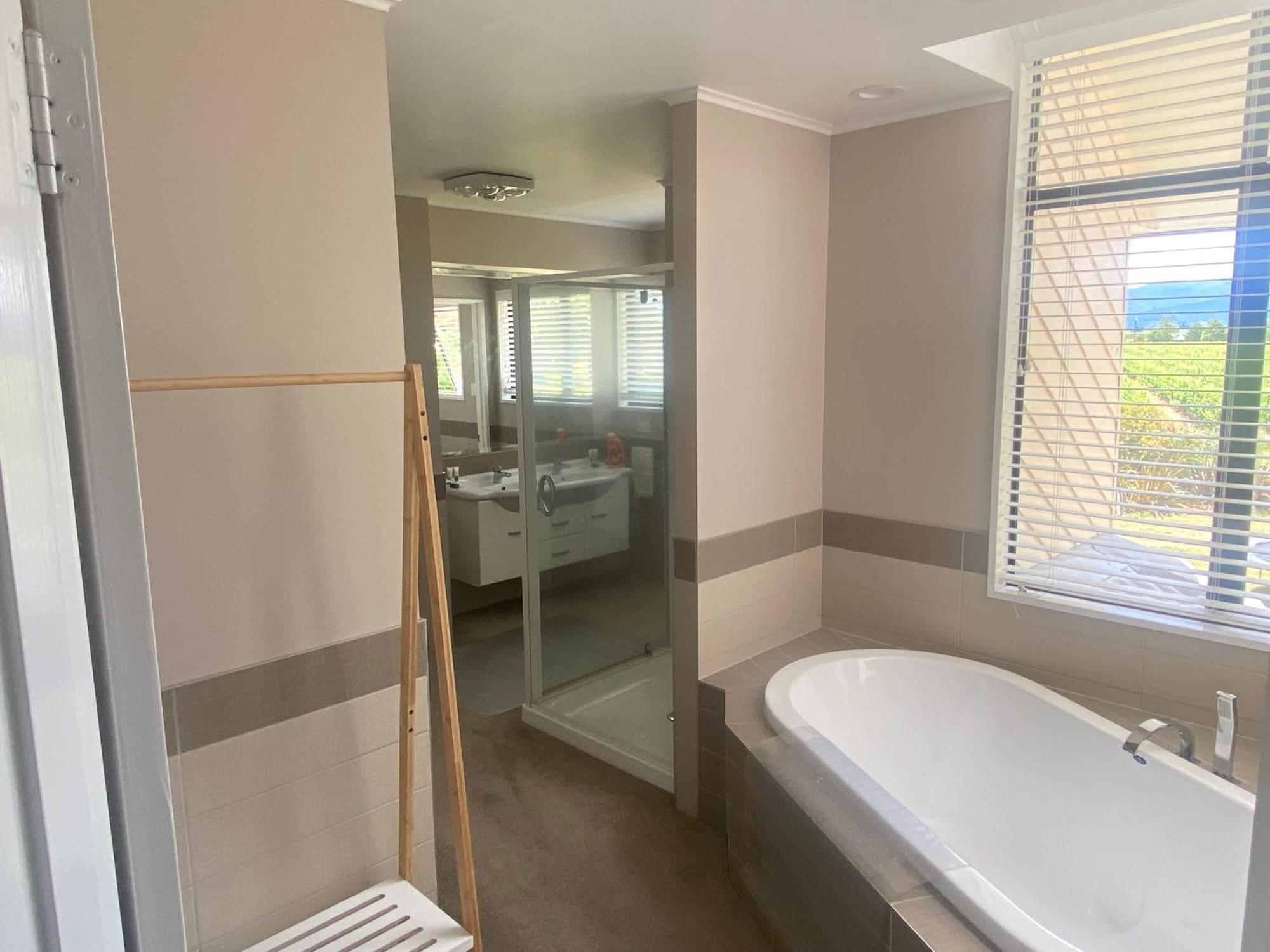 Fairhall Guest Lodge Woodbourne エクステリア 写真